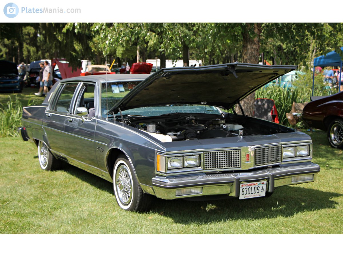830LDS, Oldsmobile 98 10th gen 2-door Coupé (G37/W37/X37; C-body), 2nd facelift, 1979–1984