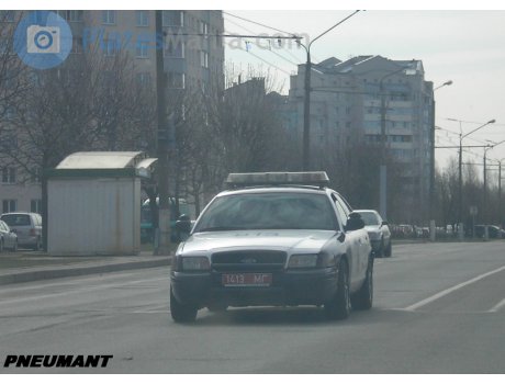 1413 МГ, Ford Crown Victoria