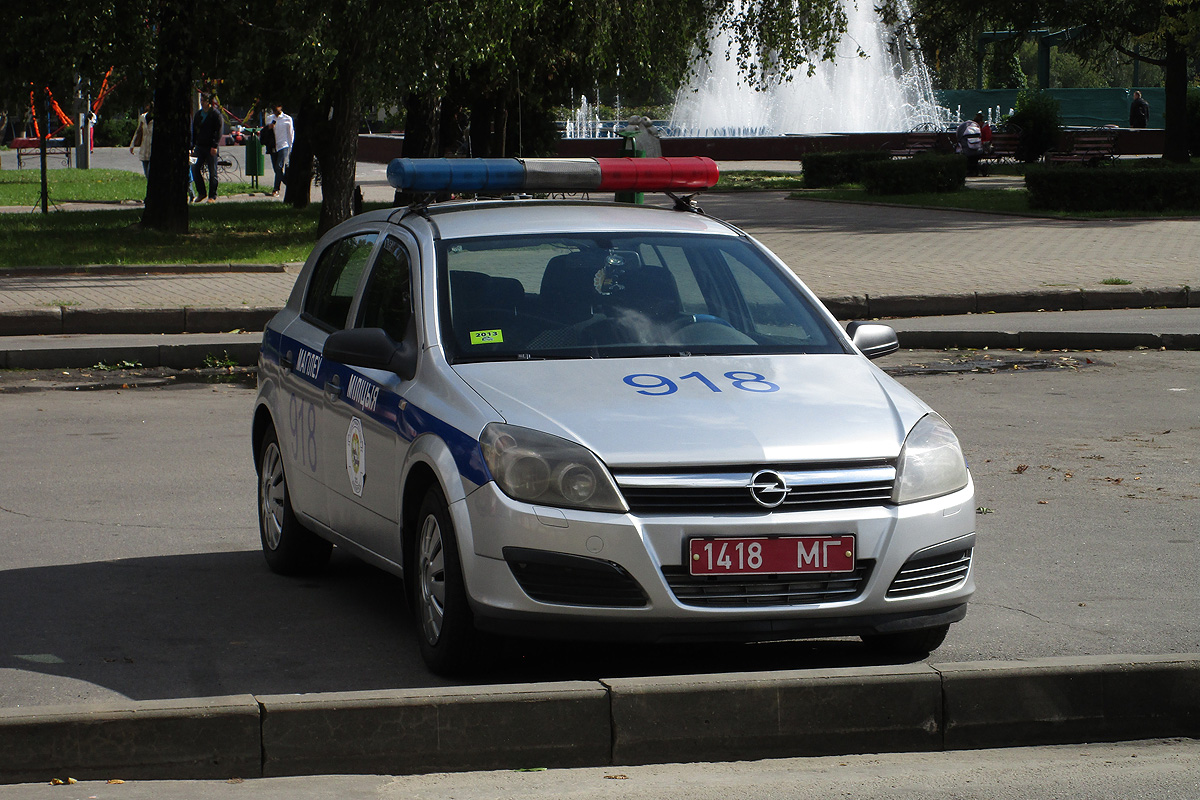 1418 МГ, Opel Astra 3rd gen 5-door Hatch (H; A04), 2004–2014