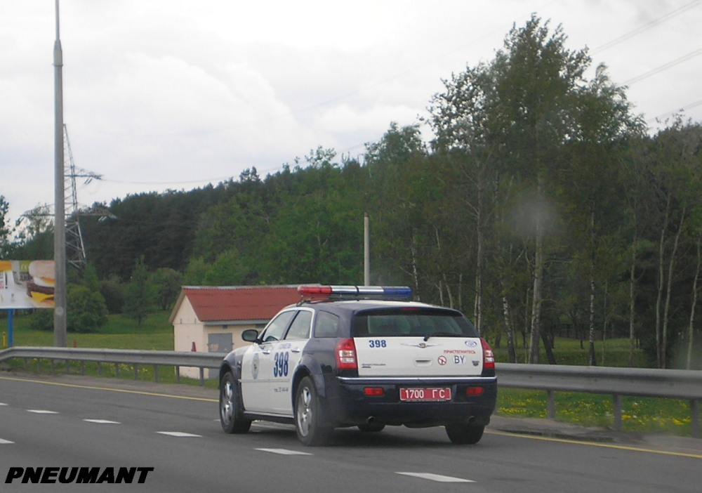 1700 ГС, Chrysler 300/300C 1st gen Touring (LX), 2004–2010