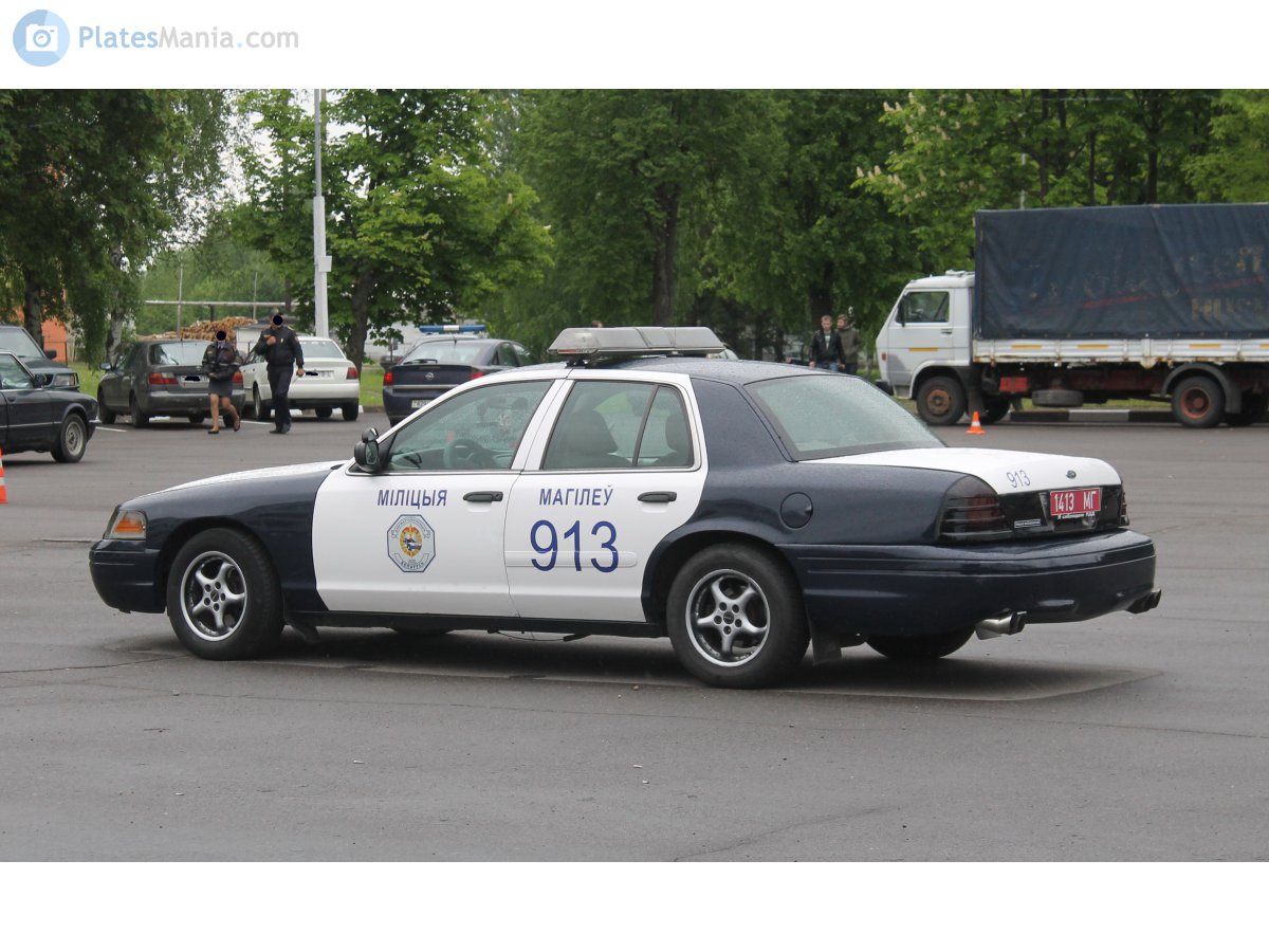 1413 МГ, Ford Crown Victoria 2nd gen (EN114), 1997–2012