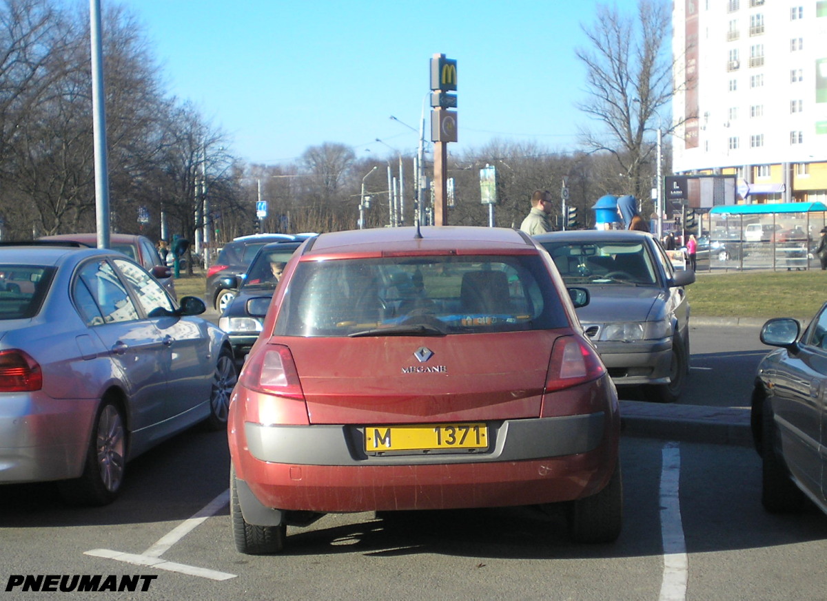 M 1371, Renault Mégane 2nd gen 5-door Hatch (B84), 2002–2009