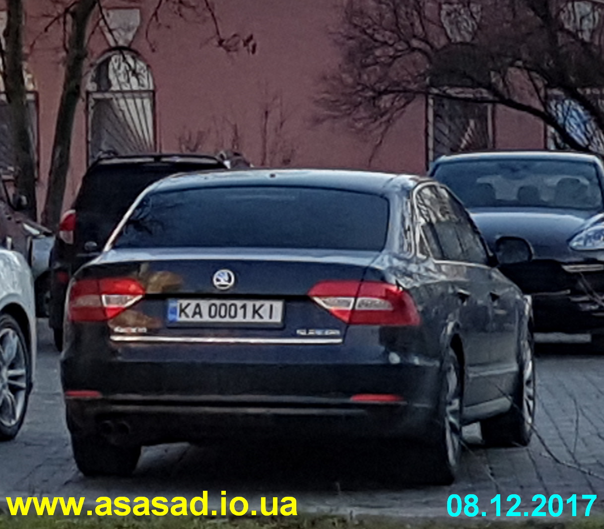 KA 0001 KI, Skoda Superb 