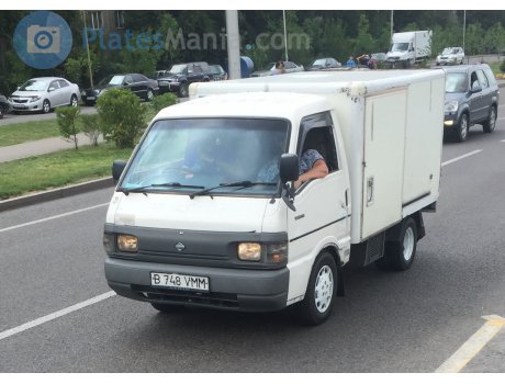 B 748 VMM, Nissan Vanette