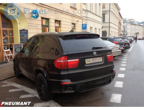 AA 0053 HT, BMW X5