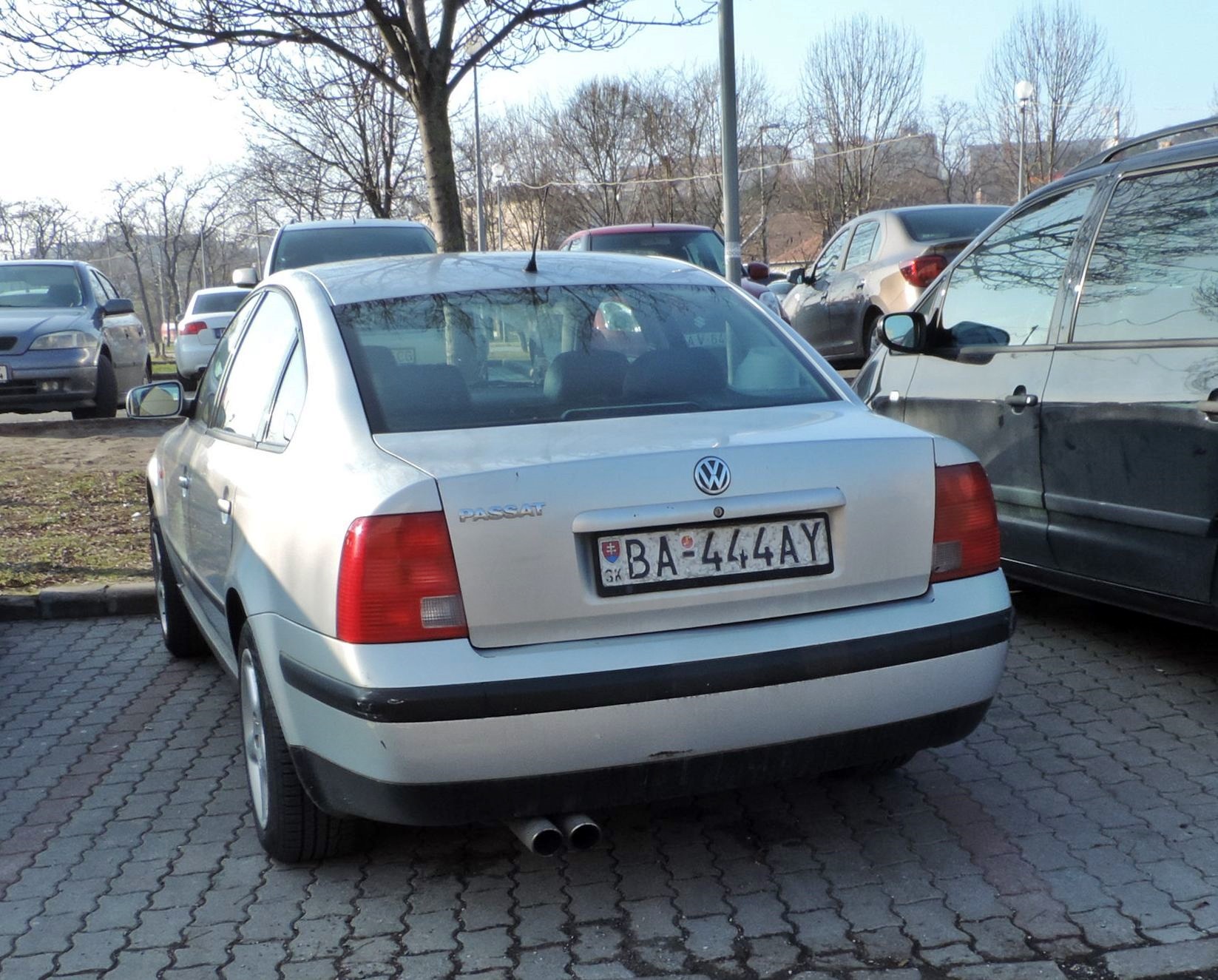 BA-444AY, Volkswagen Passat 5th gen Sedan (B5.5; 3BG), facelift, 2000–2005