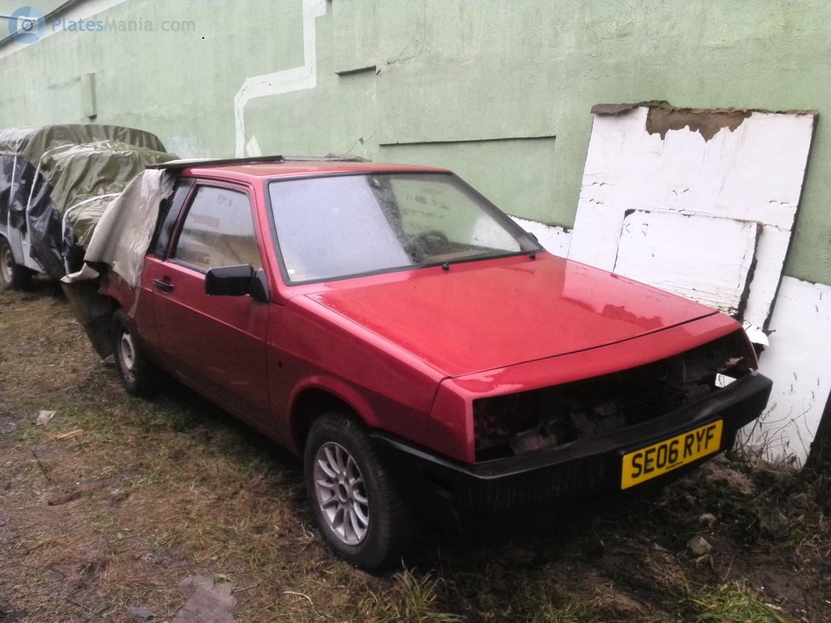 SE06RYF, License plate without vehicle 