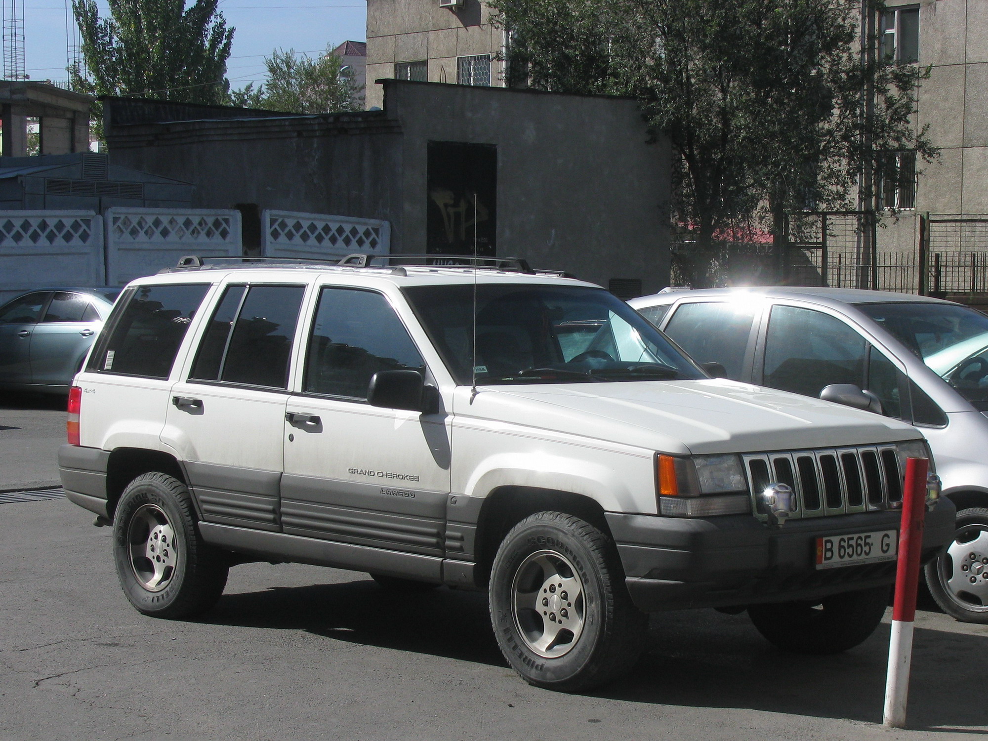 B 6565 G, Jeep Grand Cherokee 1st gen (ZJ), 1993–1998