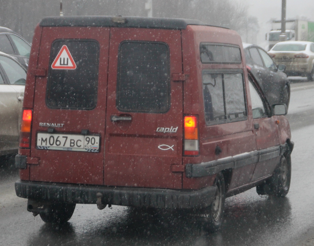 м 067 вс 90, Renault Rapid 1st gen (F40/K40), 1985–2000