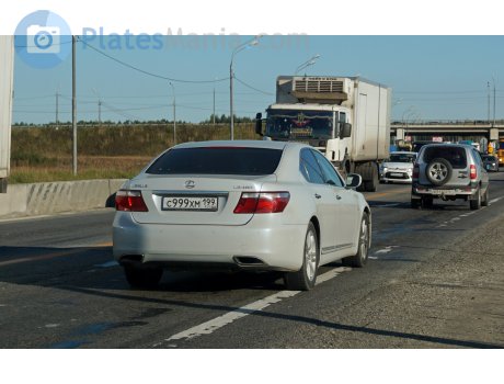 с999хм199, Lexus LS