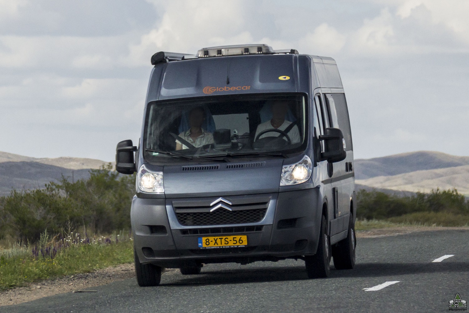 8-XTS-56, Globecar Globescout 