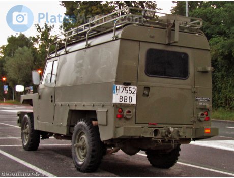 H 7552 BBD, Santana Land Rover 109 Militar