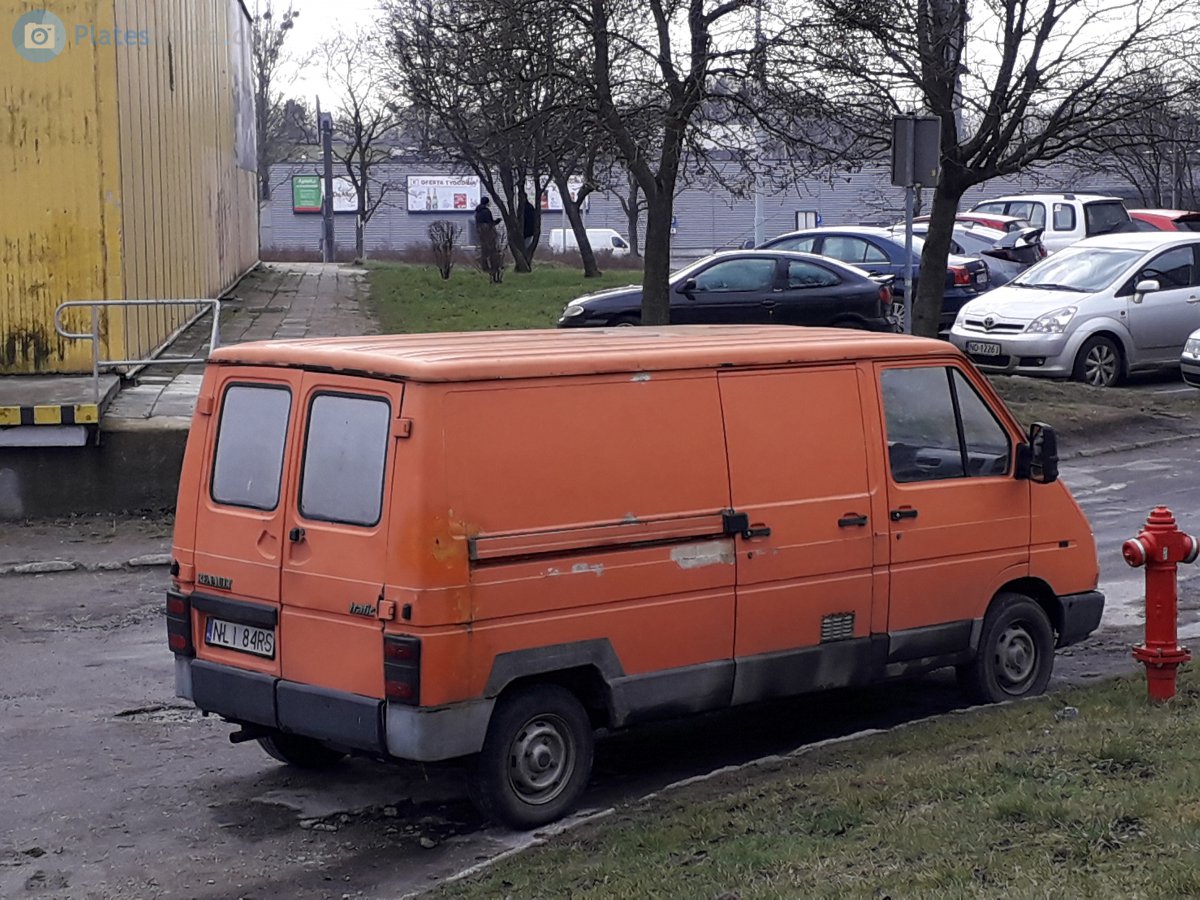 NLI 84RS, Renault Trafic 1st gen, 1980–2001