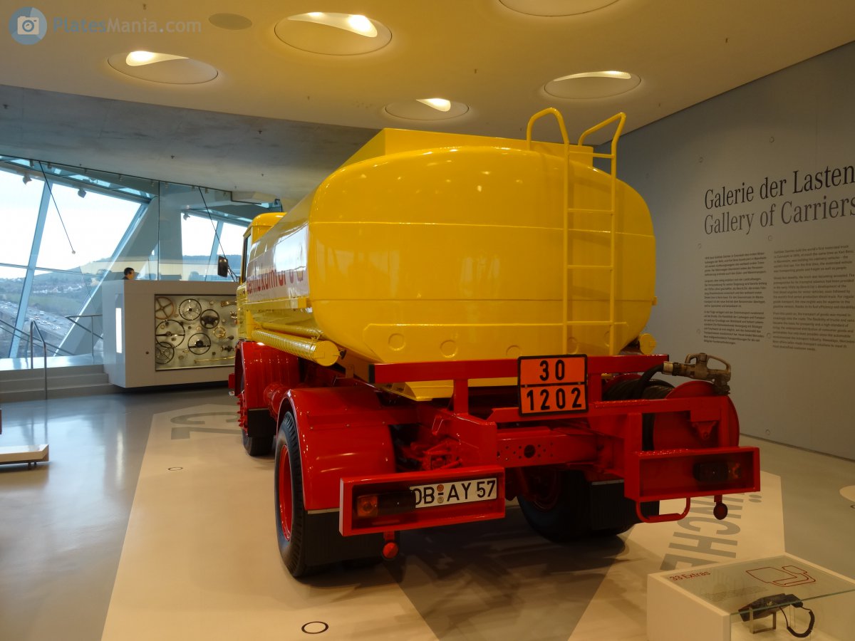 OB AY 57, Mercedes-Benz LP-Series 