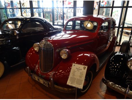 34 NL 360, Plymouth Deluxe