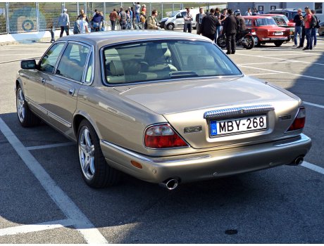 MBY-268, Daimler Super V8