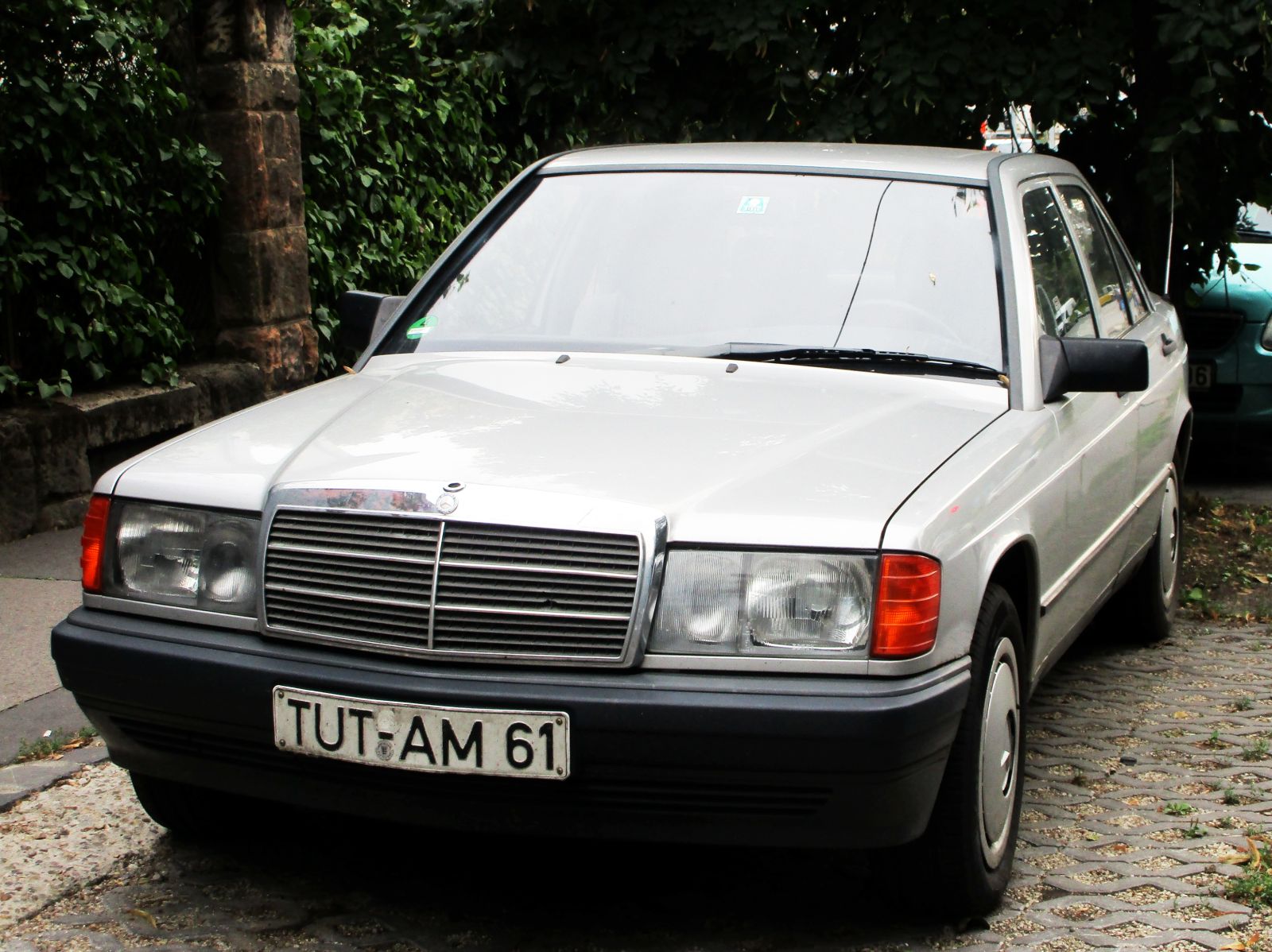 TUT AM 61, Mercedes-Benz C-Klasse 190 Sedan (W201), 1982–1993