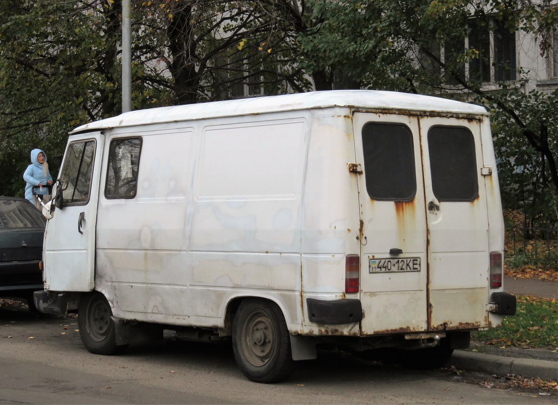 11 440-12 KE, Peugeot J9 1st gen, 1980–1991