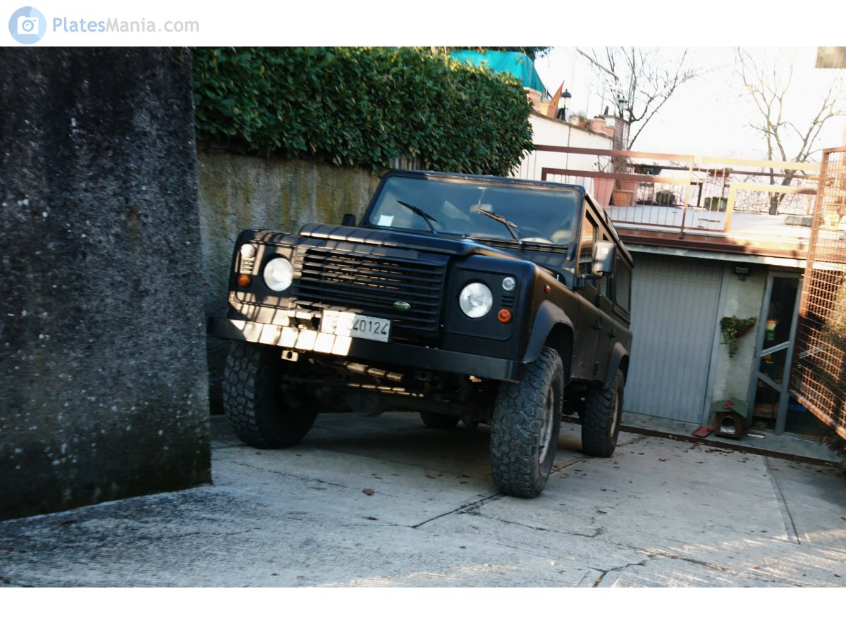 TE 240124, Land Rover Defender 