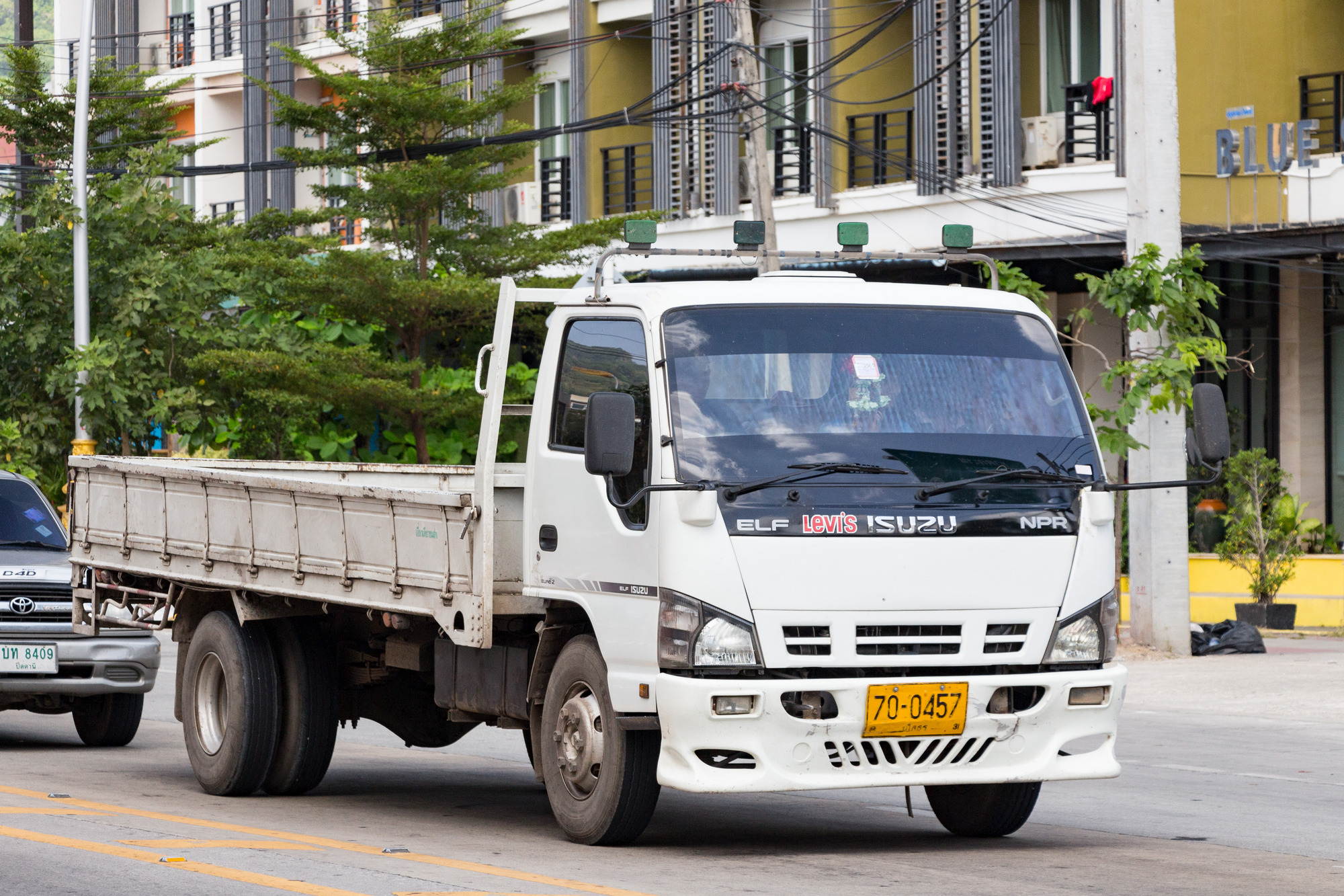 70-0457, Isuzu N-Series 2nd gen, 1993–2011