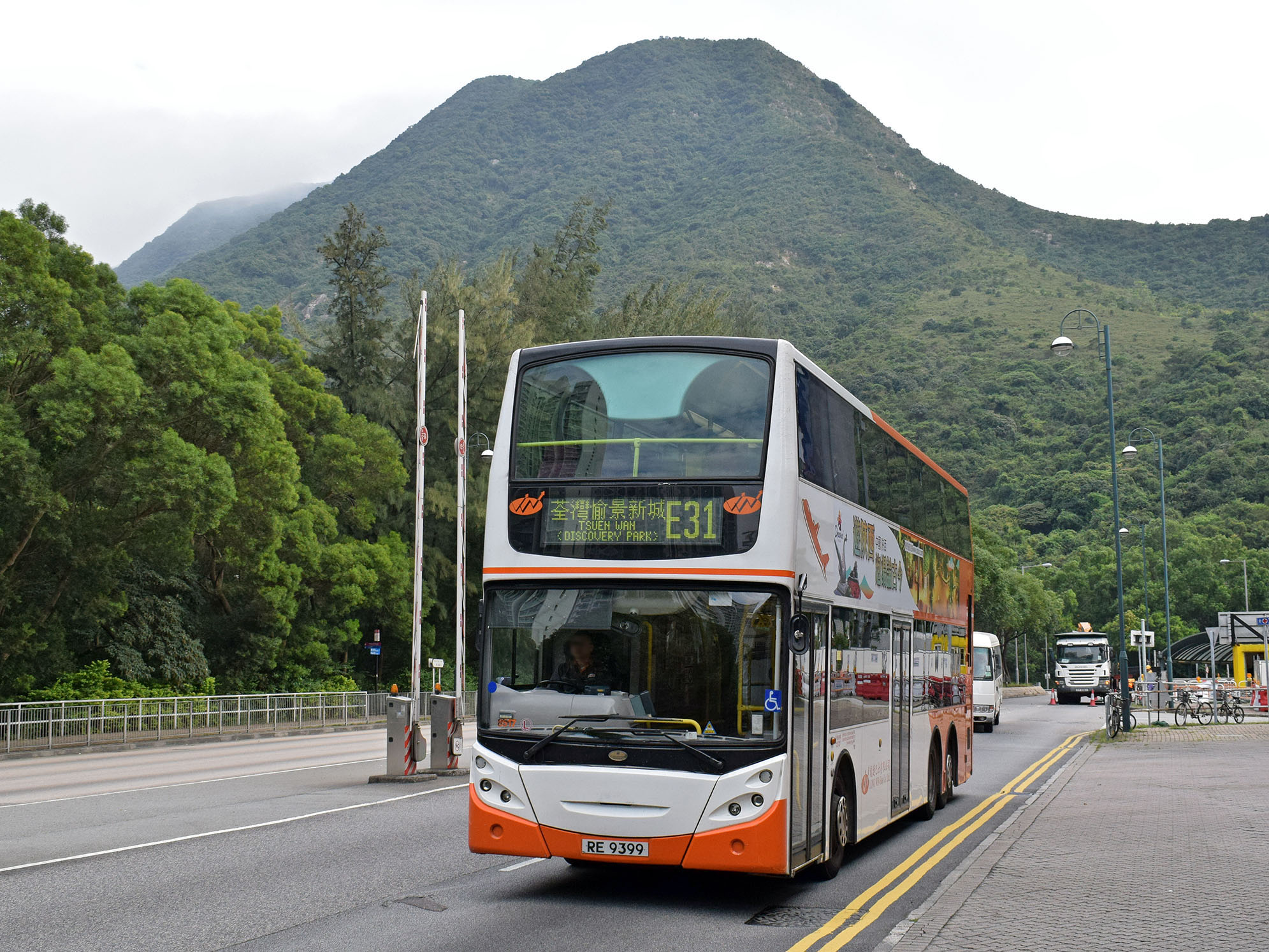 RE 9399, Alexander Dennis Enviro 500 