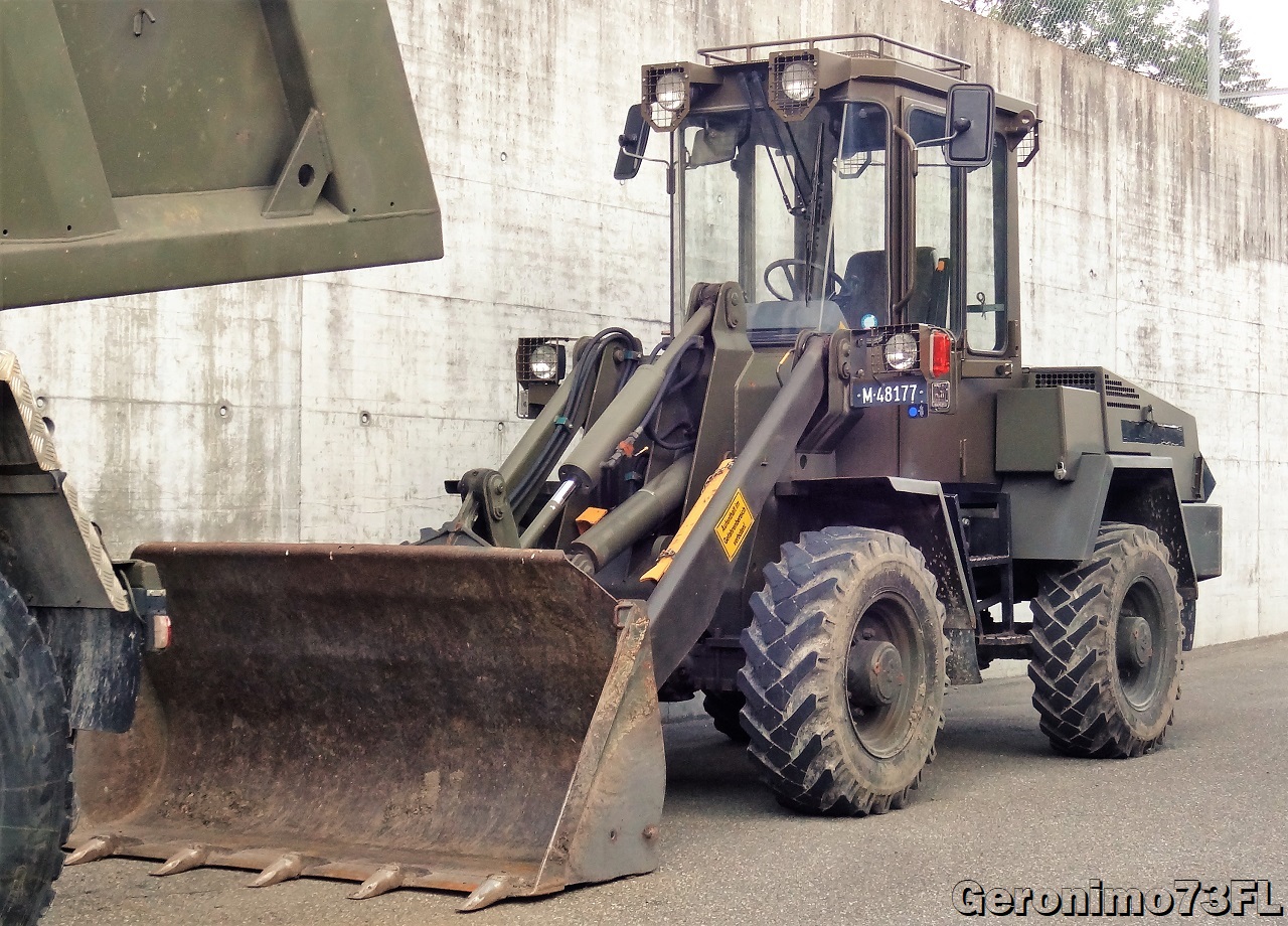 M 48177, Liebherr L-Series 