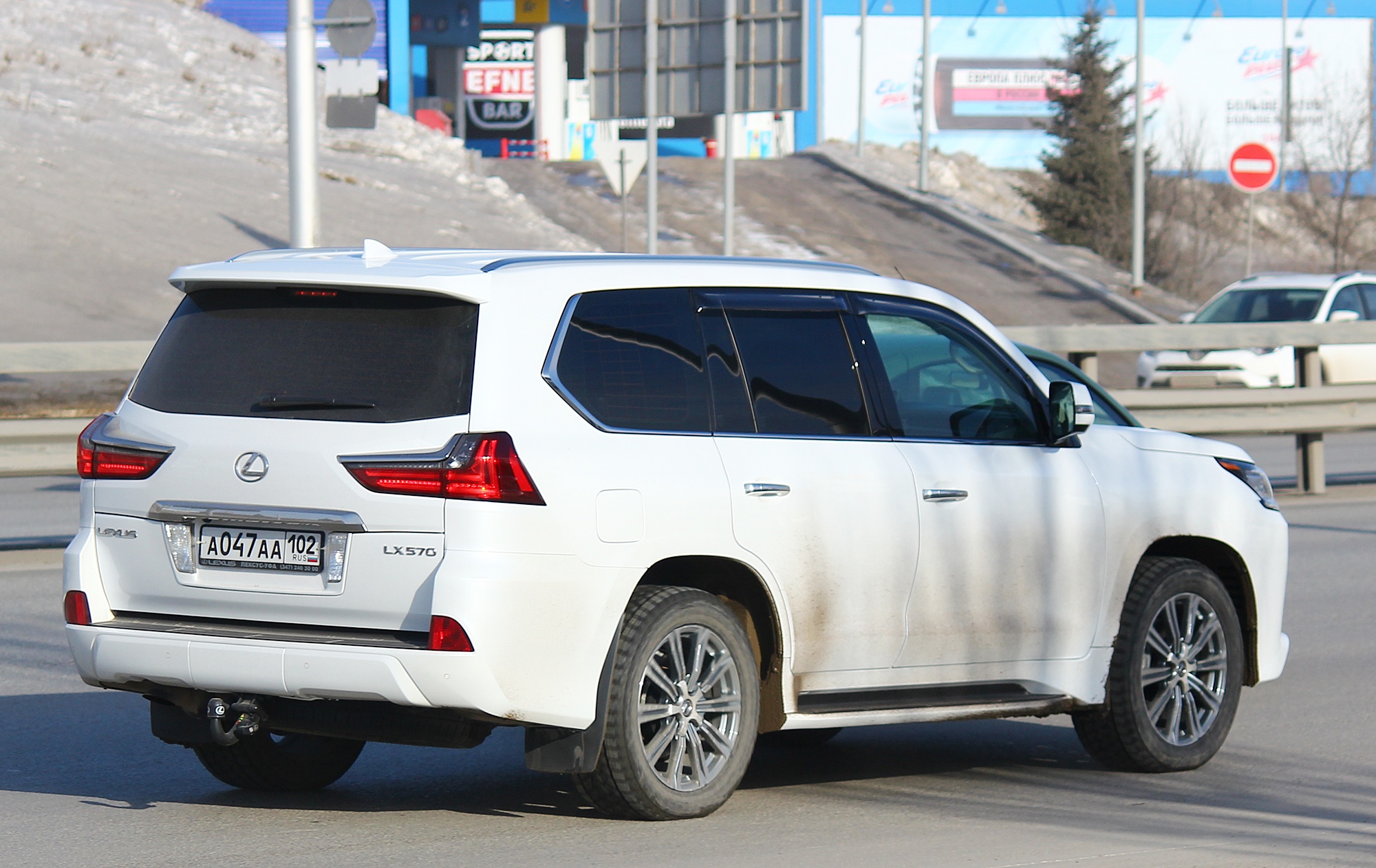 а 047 аа 102, Lexus LX 