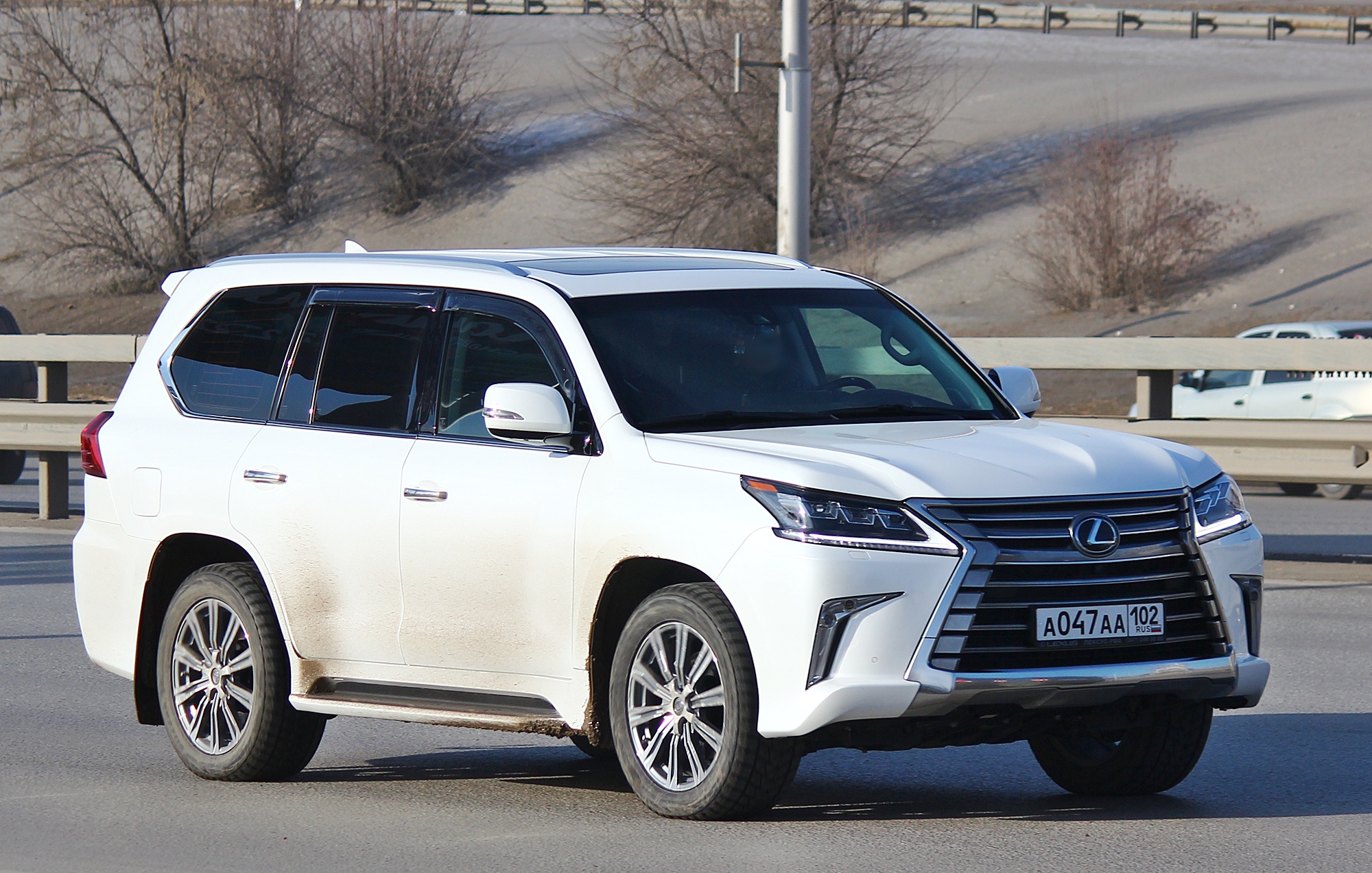а 047 аа 102, Lexus LX 