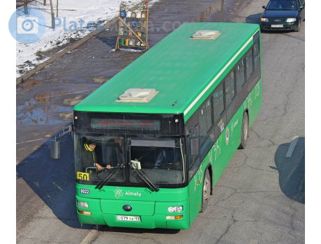 079 YA 13, Yutong ZK6108HG