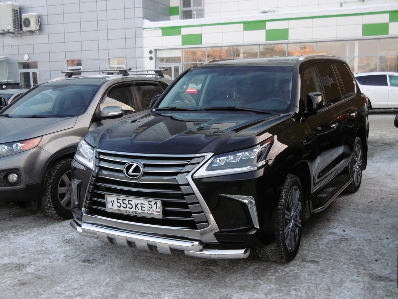 у 555 ке 51, Lexus LX 