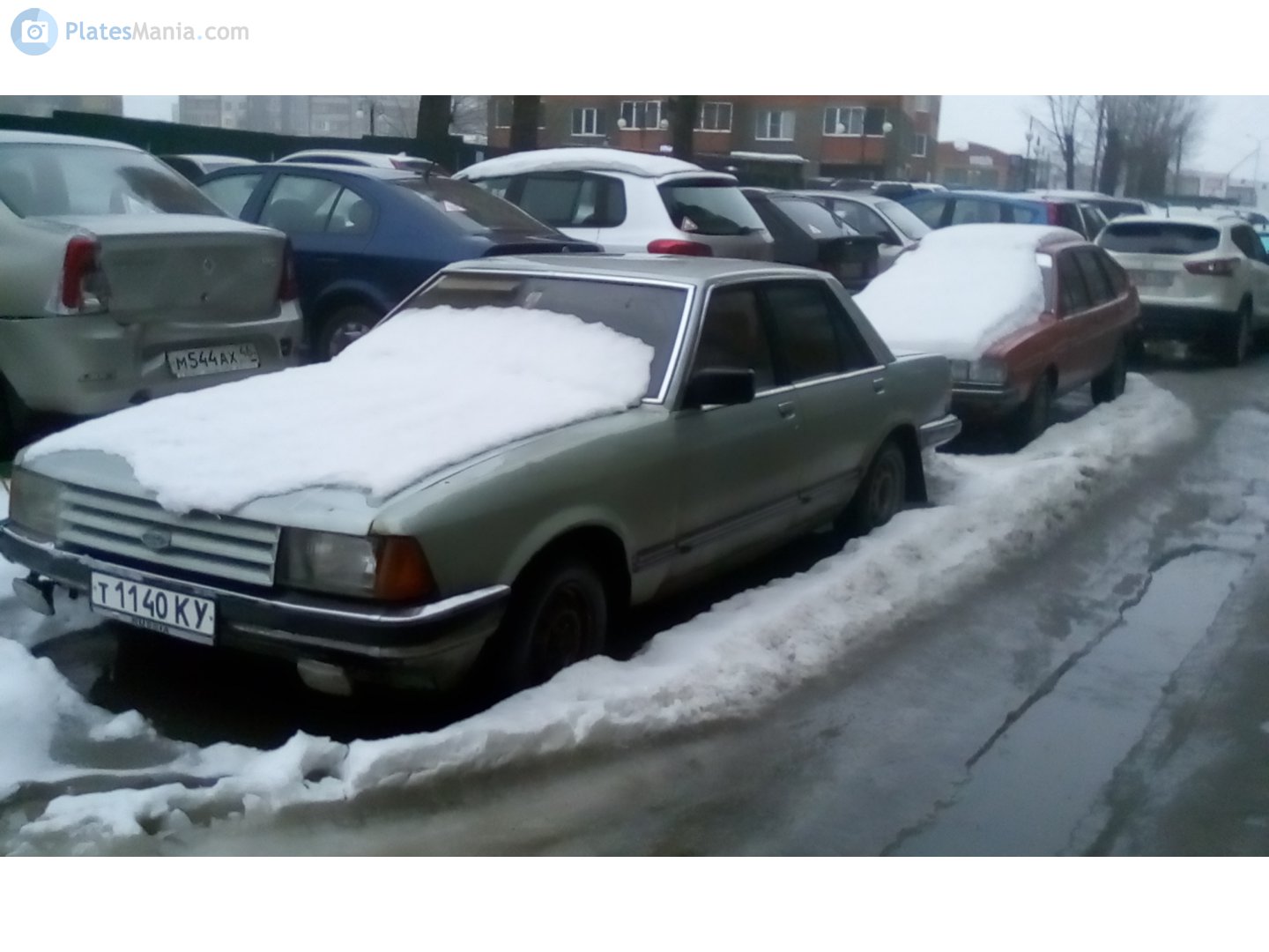 т 1140 КУ, Ford Granada 2nd gen 4-door Sedan (GFU; EU-market), 1977–1985
