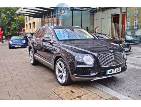 AF16 GKY, Bentley Bentayga