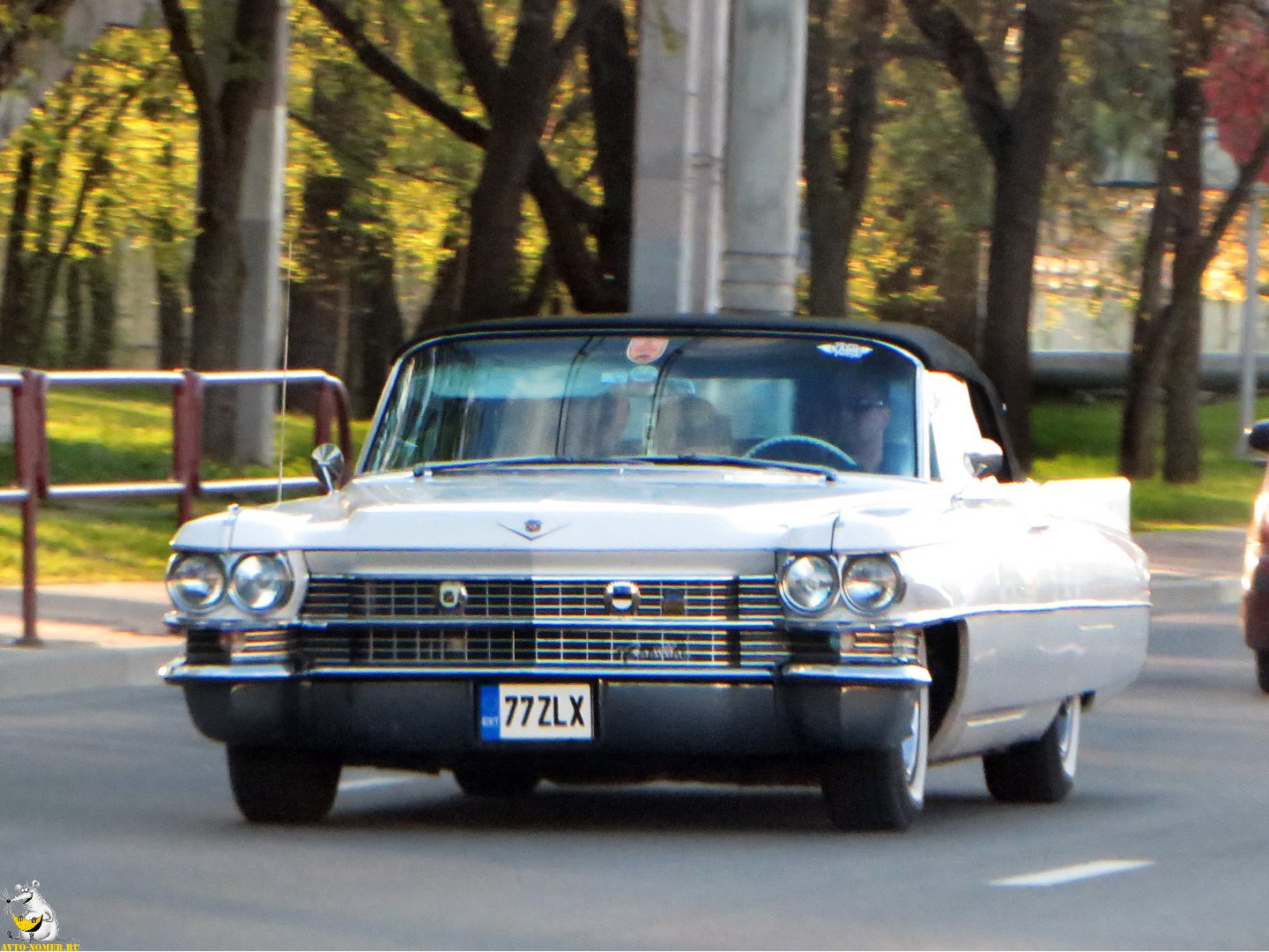 77 ZLX, Cadillac Series 62 7th gen 1961 2-door Hardtop (6237; C-body), 1960–1961