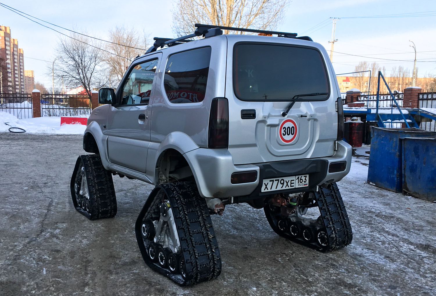 х 779 хе 163, Suzuki Jimny 3rd gen (JB), 1998–2018