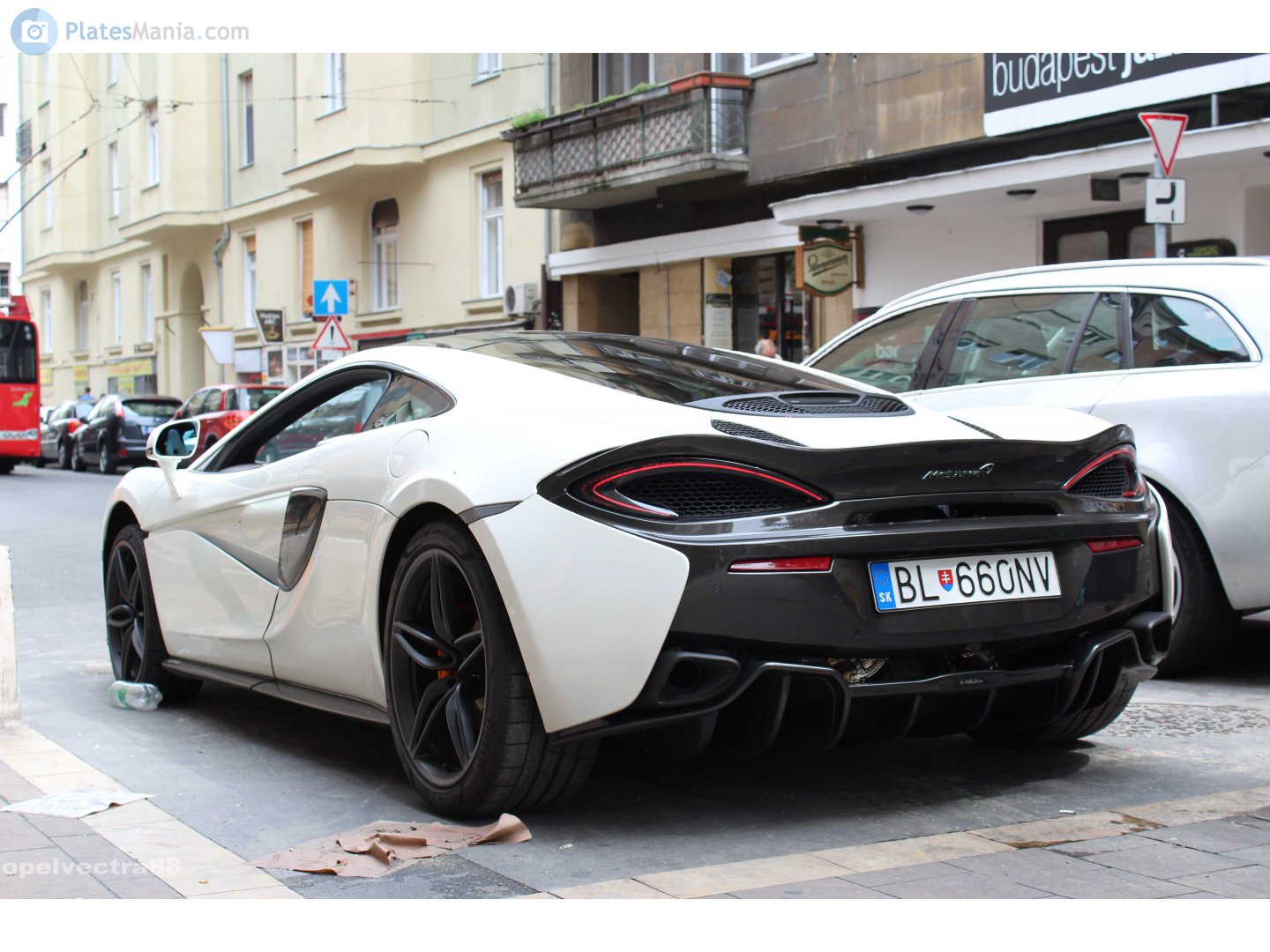 BL-660NV, McLaren 570 570S, 2015–2021