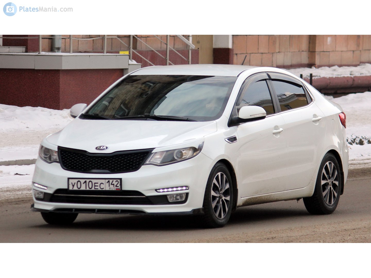 у 010 ес 142, Kia Rio 3rd gen Sedan (QB; CIS-market), facelift, 2015–2017