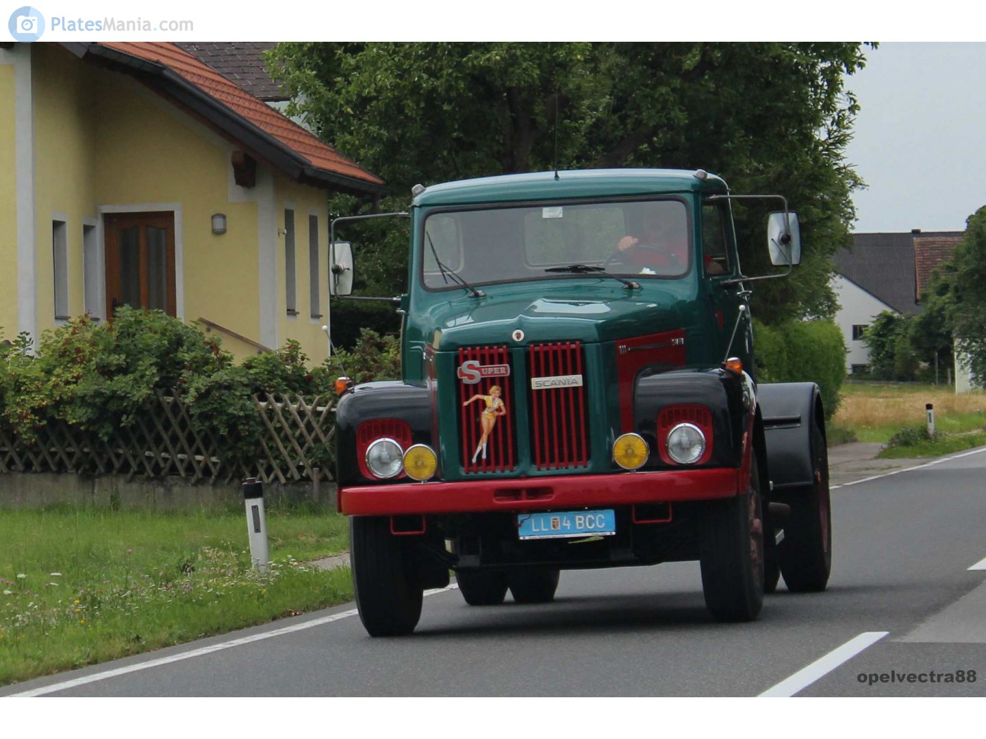 LL 4 BCC, Scania Vabis L-Series 