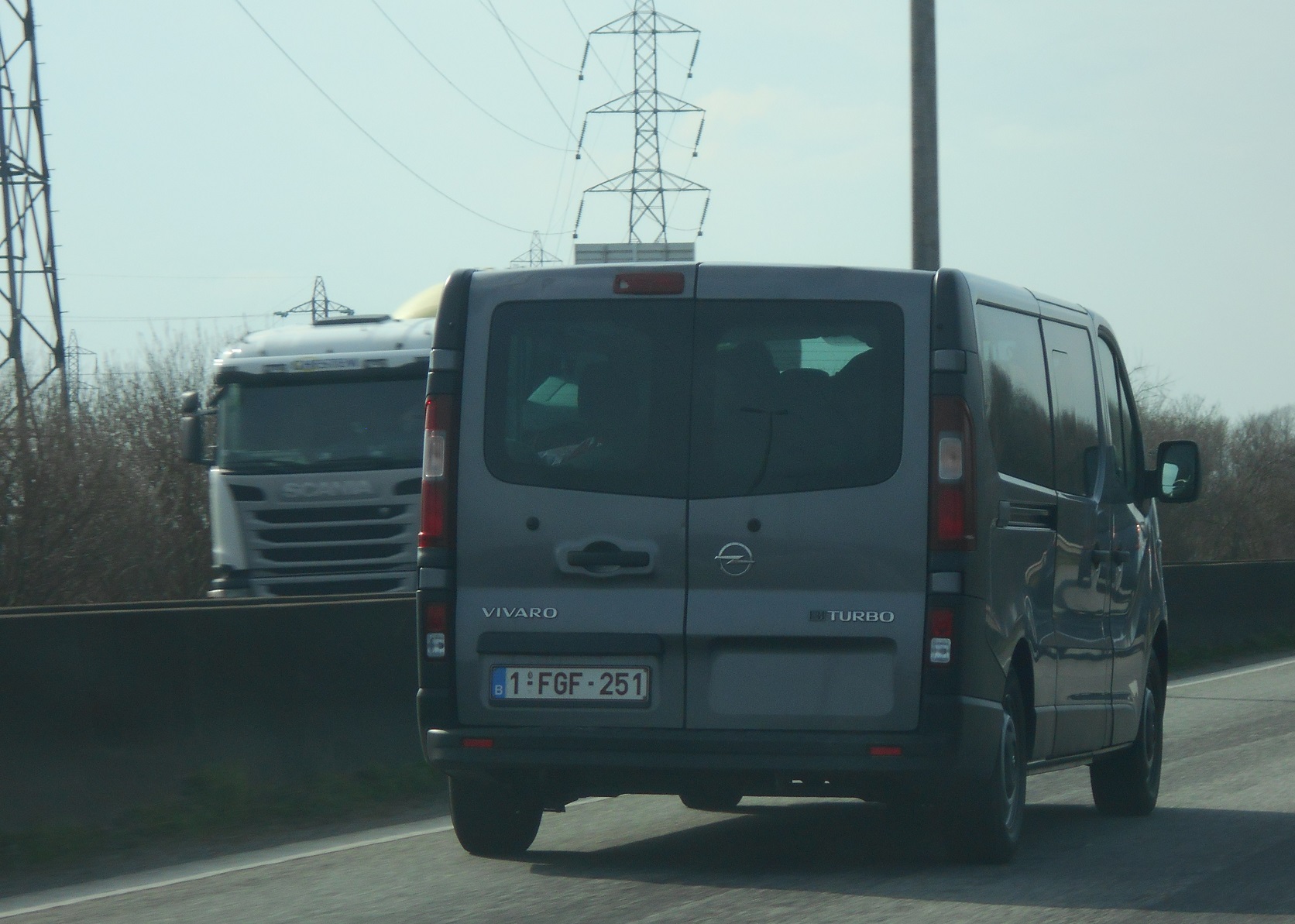 1-FGF-251, Opel Vivaro 