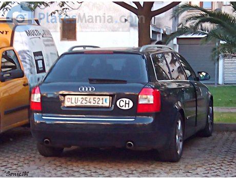 LU 254521, Audi A4