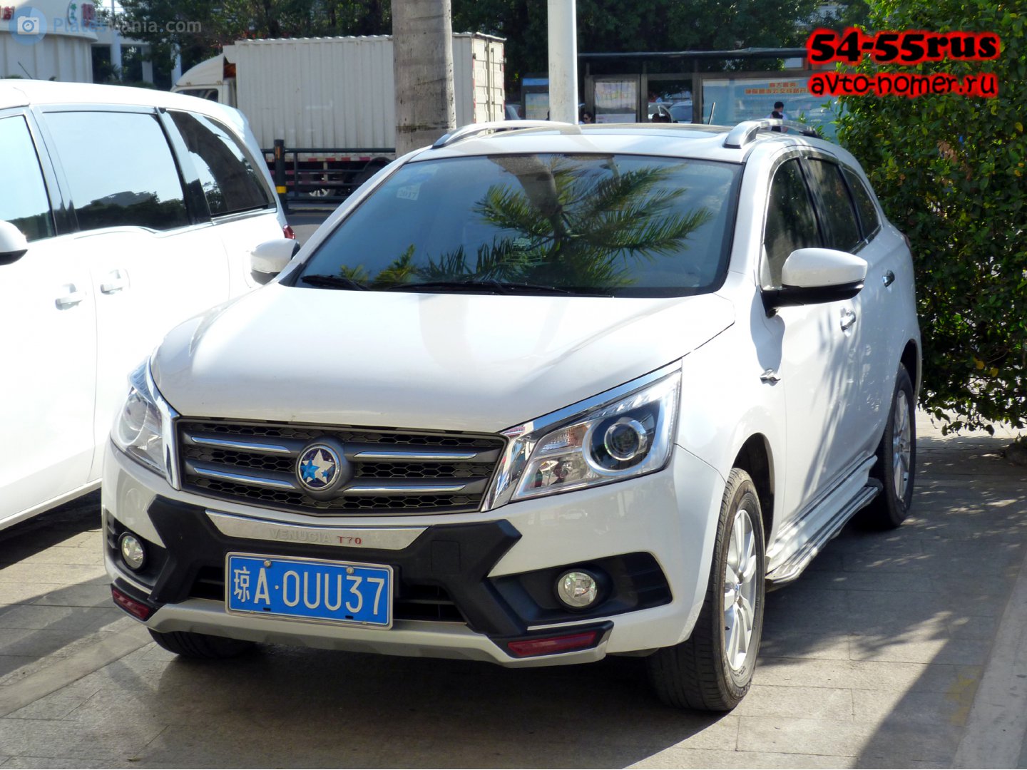 琼A·0UU37, Venucia T70 