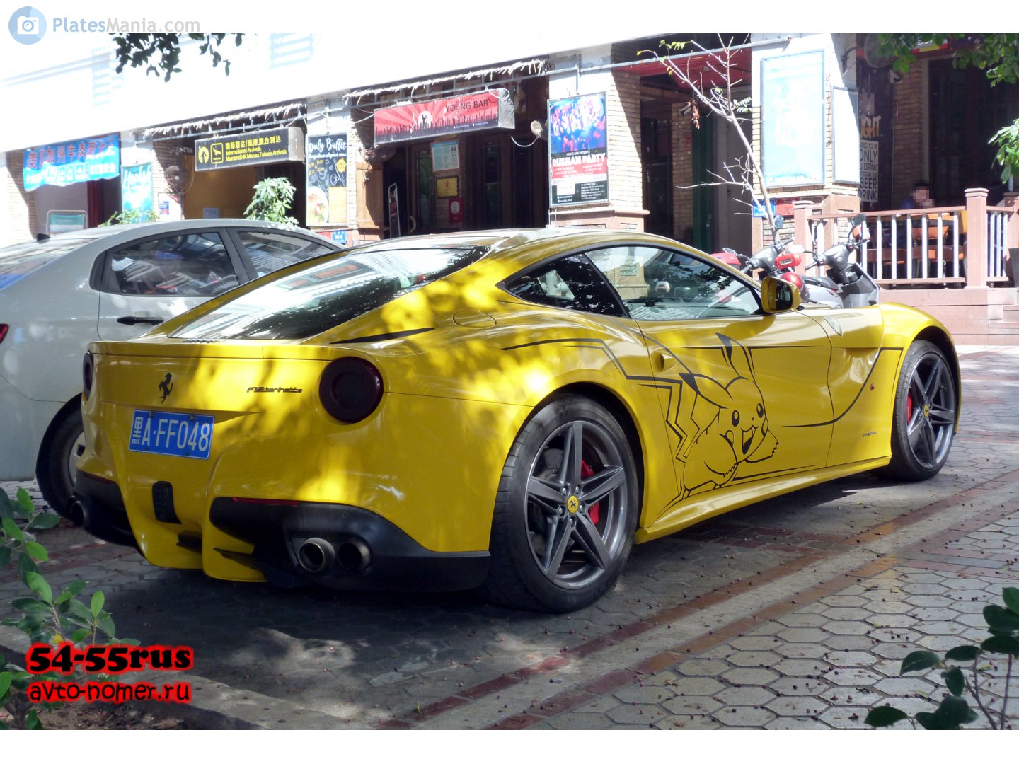 黑A·FF048, Ferrari F12 F12berlinetta (F152), 2012–2017