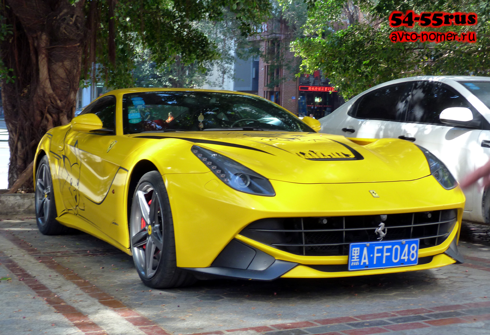 黑A·FF048, Ferrari F12 F12berlinetta (F152), 2012–2017