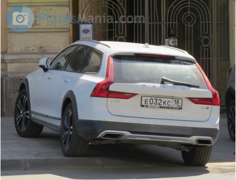 е032кс18, Volvo V90