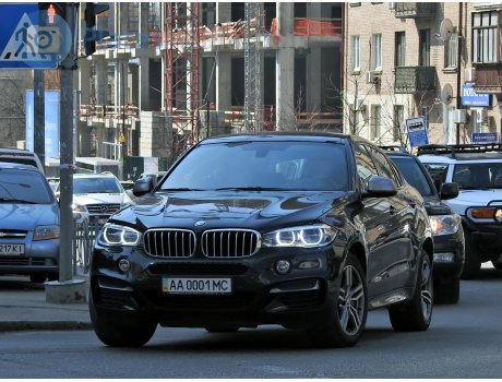 AA 0001 MC, BMW X6