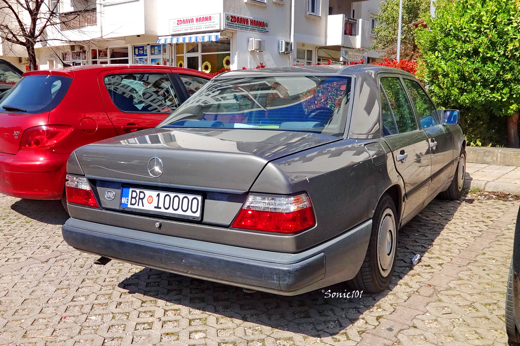 BR 10000, Mercedes-Benz E-Klasse 1st gen Sedan (W124), 1984­–1995