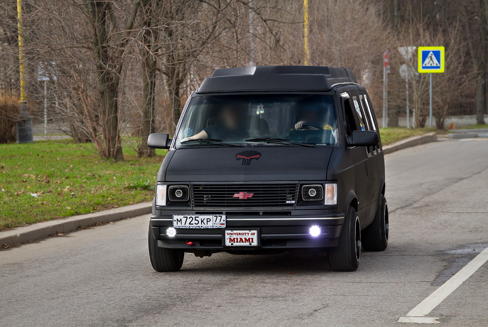 м 725 кр 77, Chevrolet Astro 1st gen (M-body), 1985–1994
