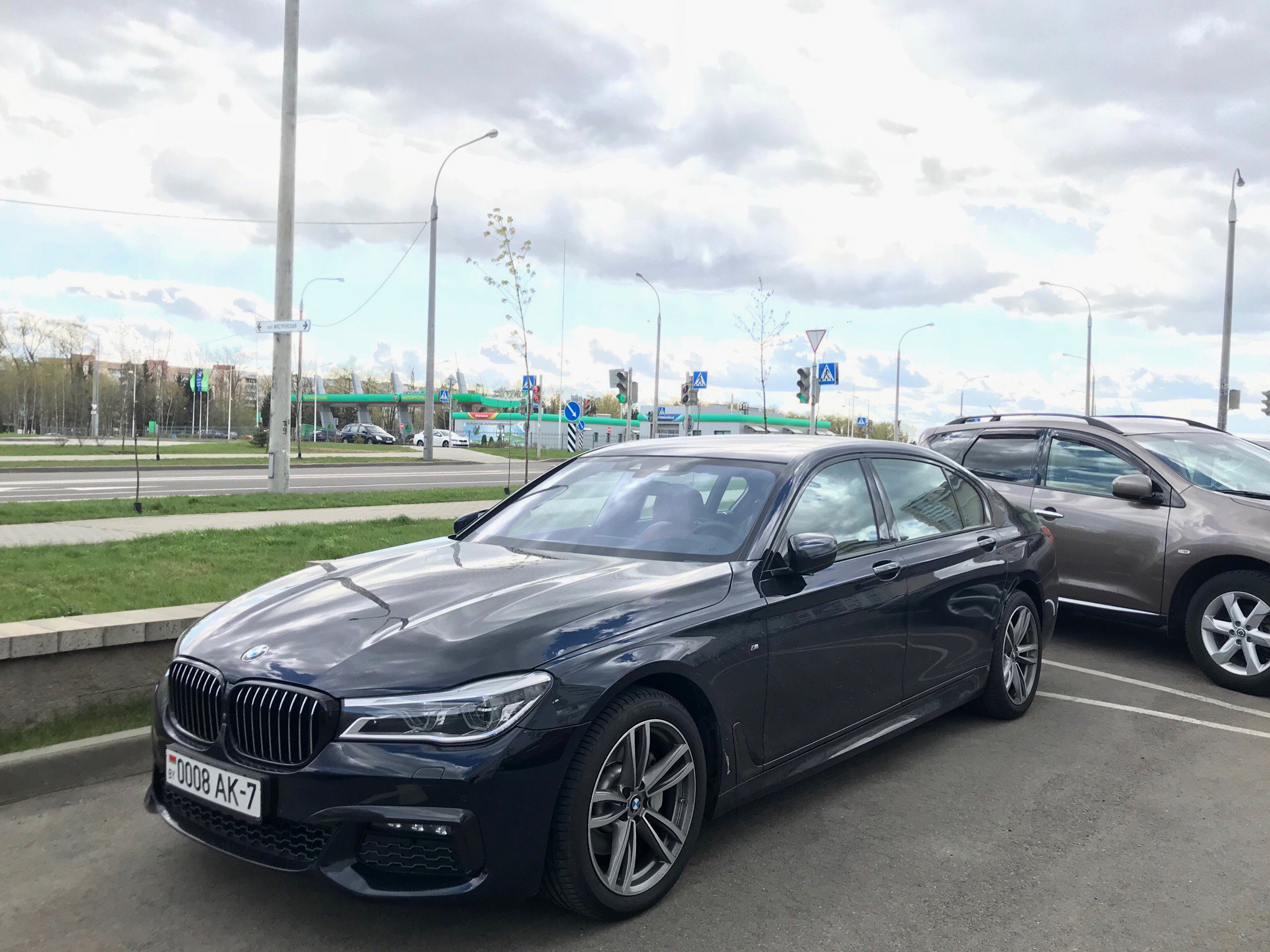 0008 AK-7, BMW 7 Series 6th gen (G11/G12), 2015–2019