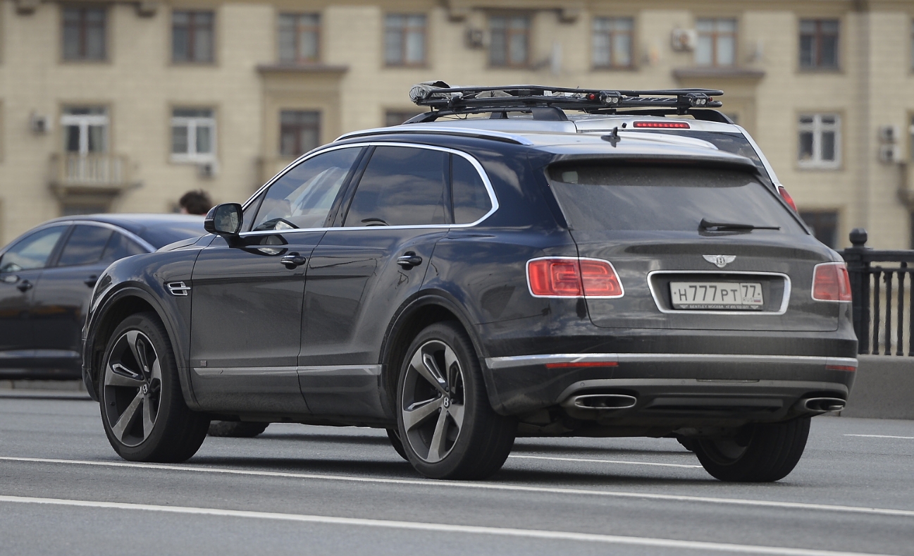 н 777 рт 77, Bentley Bentayga 1st gen (PL71), 2016–2020