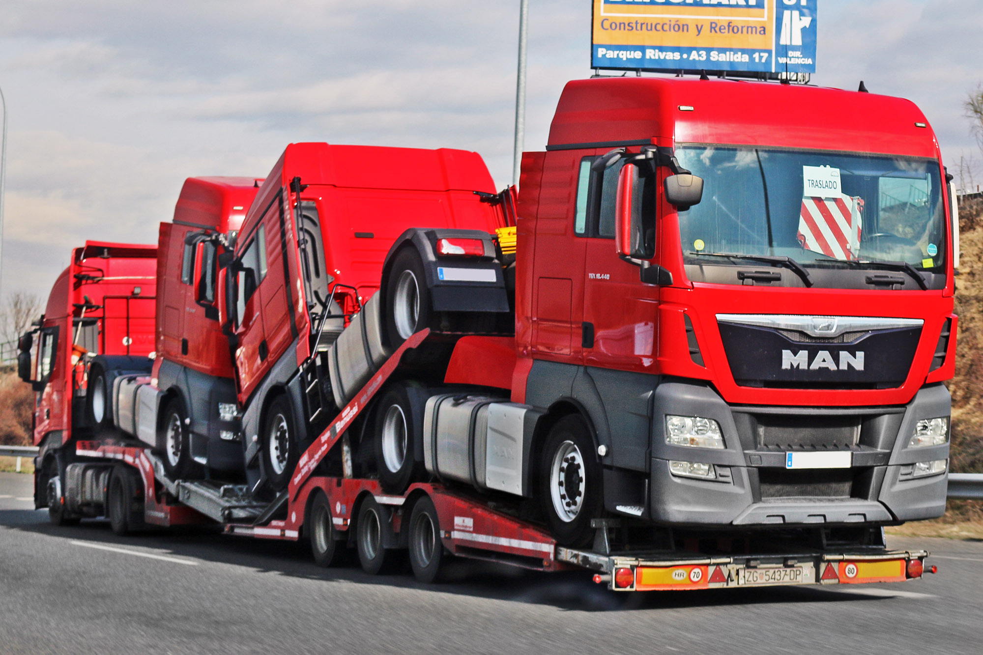 ZG 5437-DP, Kässbohrer SO-Series 