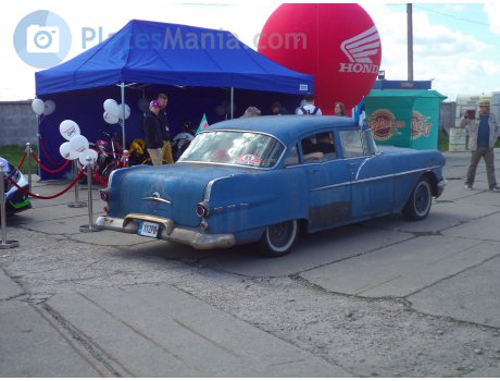 11 ZPB, Pontiac Chieftain